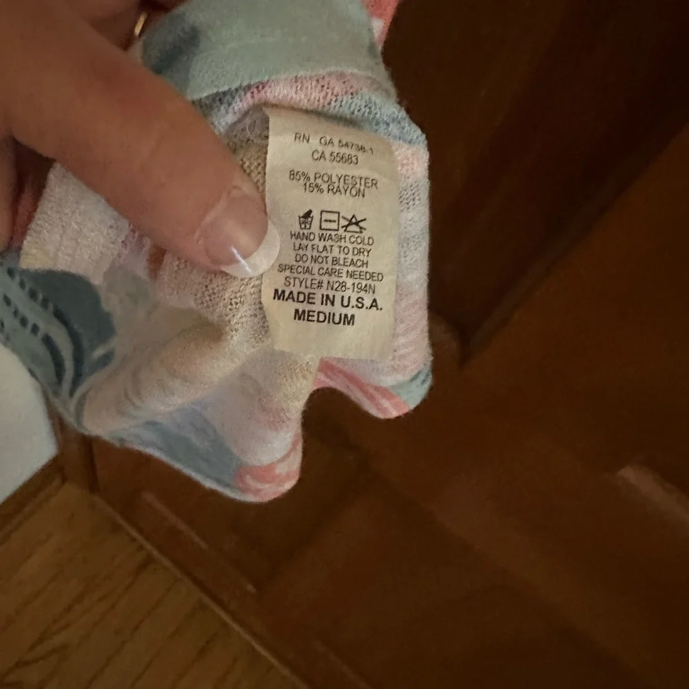 Long tunic. Perfect for spring. Large.  Excellent condition - Picture 4 of 4